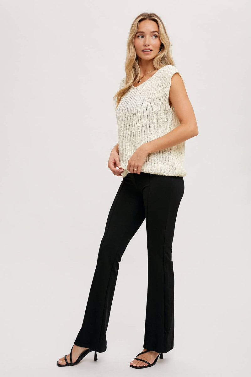 V-NECK KNIT SWEATER VEST: VANILLA