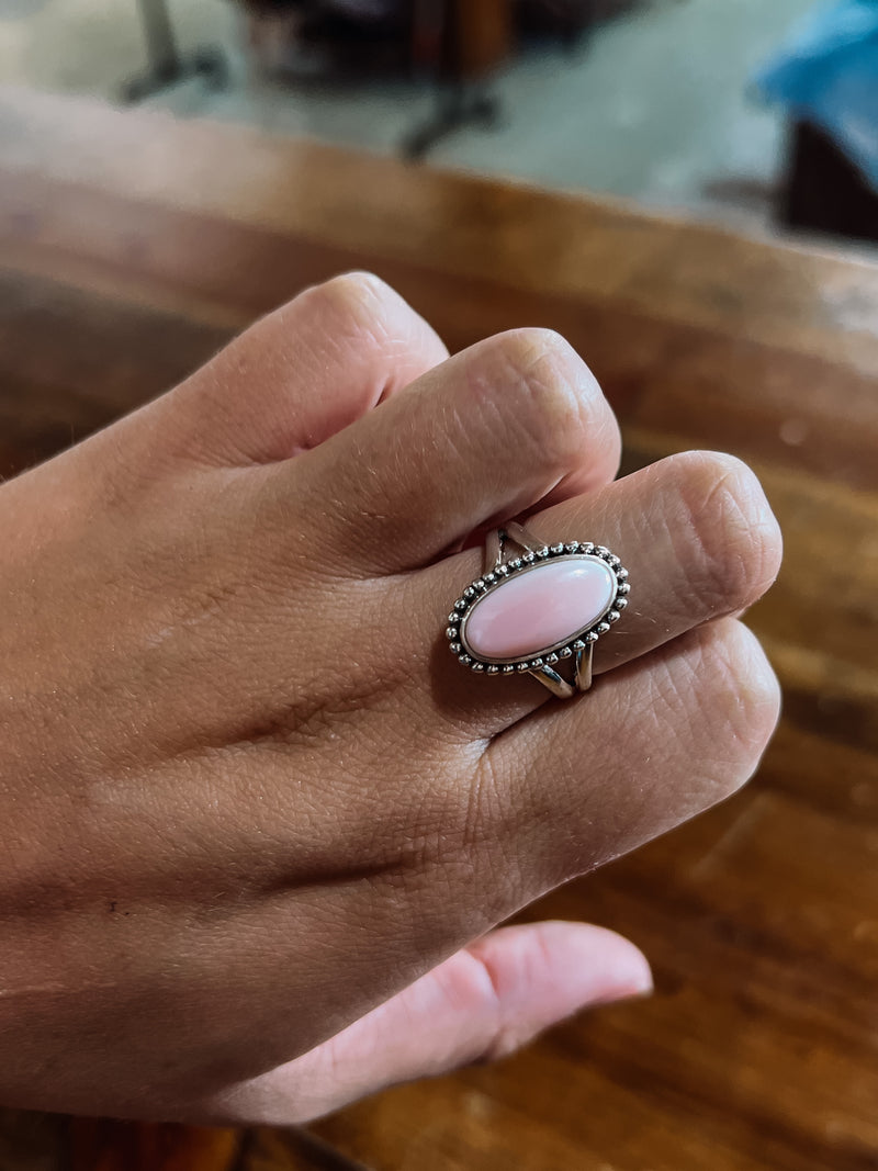 Pinky Pie Conch Ring