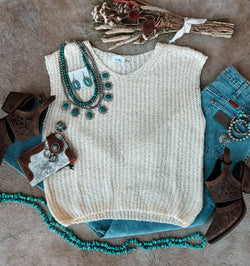 V-NECK KNIT SWEATER VEST: VANILLA